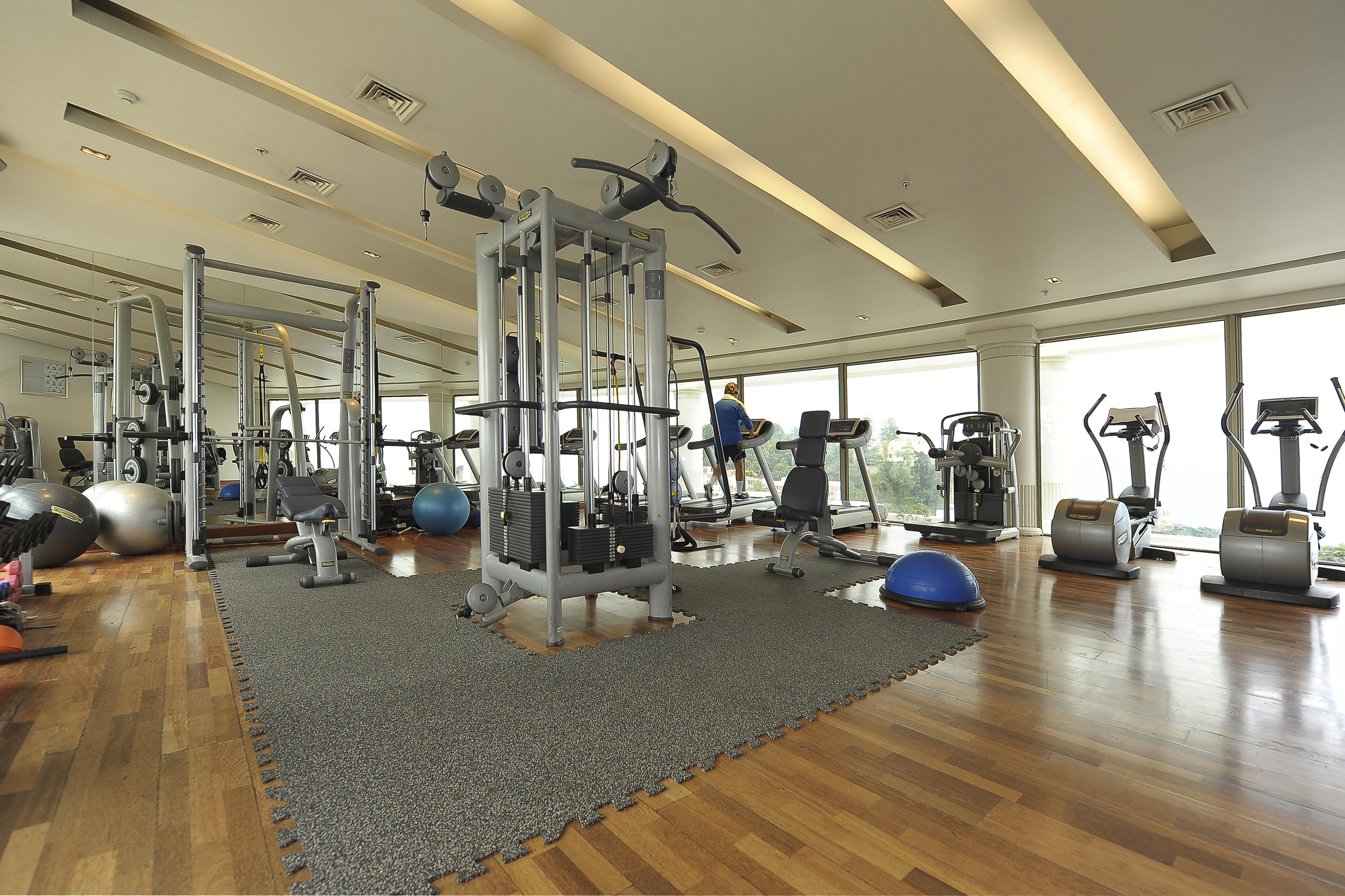Hotel Enjoy Vina Del Mar Zewnętrze zdjęcie A gym at a hotel
